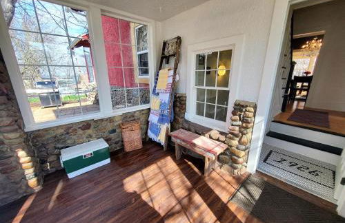 127 Hwy 71 Main House - Photo 23