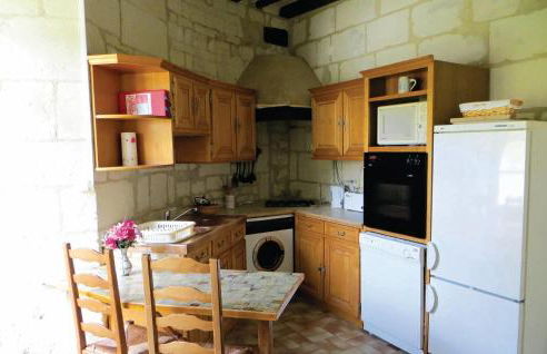 2 Bedroom Stunning Home In Chinon - Foto 12