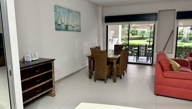 Private Modern Condo by Jacó Beach - Foto 5, Sala de estar