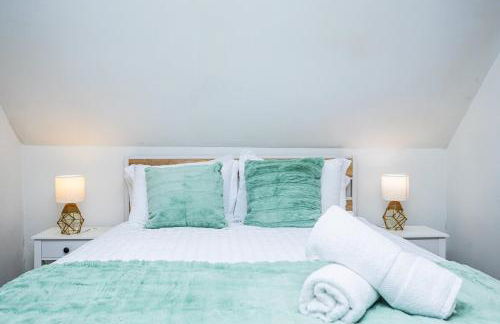 Spacious 3BR Family Flat Near Encore Assembly Row - Photo 22