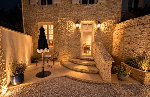 Les Pierres de Pacel - Appartement avec Patio Privé - Foto 11