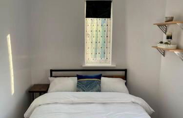 Semi Detached House in Aldershot - Foto 6