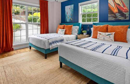 LKJ - Lakefront Home, Hot tub, Fire Pit, Games and Movie Room! - Foto 13