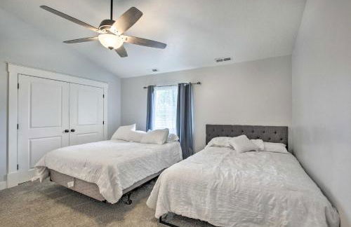 Cozy and Chic Abode about 11 Mi to Bloomington Lake - Foto 15