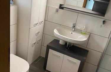 2 Schlaf- & 2 Badezimmer - direkte Busverbindung bis Köln Hbf, Messe - Foto 14