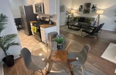 Beverly Hills City Vibe 1 br Apt w Parking 324 - Photo 13