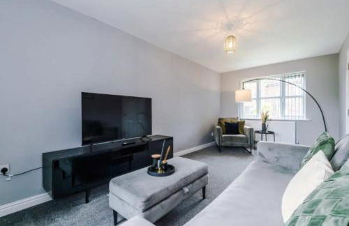 Lux 3 Bed 10 mins from Centre - Parking & Netflix - Foto 3