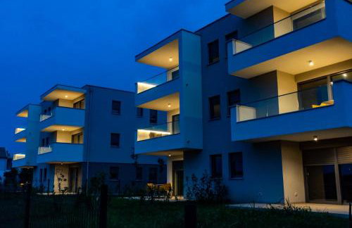 Baden Resort Bašanija, Umag-with Sea View, Parking and 300m from the beach - Foto 9