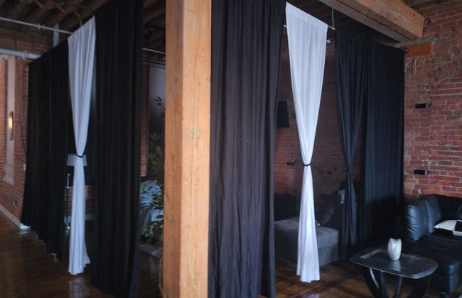 Downtown Detroit Loft - Fully equipped & Absolutely Gorgeous theme by RedAwning - Foto 23