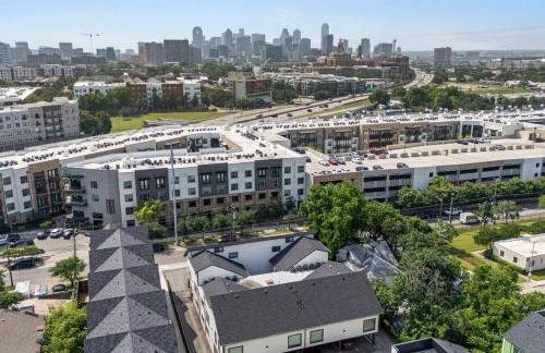 Near Medical District Walkable to Oak Lawn Bars - Foto 33