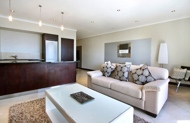 ITC Hospitality Group One Bedrooms Icon Building - Photo 18