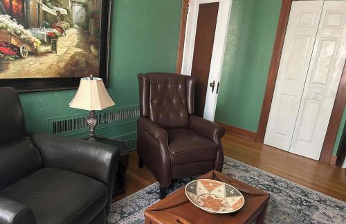 Private Gated Garden Suite in Historic Home, walk to UNM Football and Basketball, UNM and Pres Hospitals - Foto 10