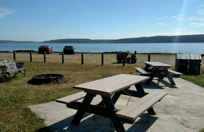 Harborview Getaway by Avantstay Walk to Beach - Photo 35