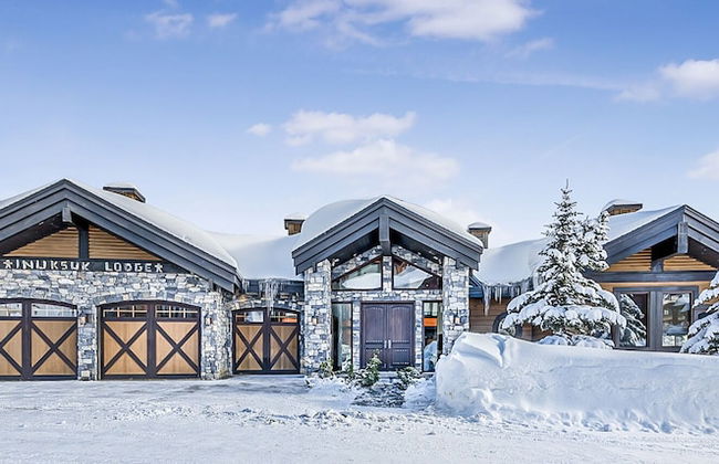 Inuksuk Lodge 4800 sq ft of Excellence - Photo 51