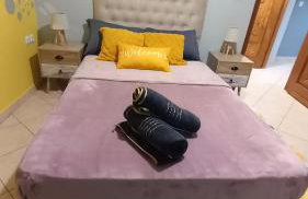 Cozy & Spacious Apartment Walk to Vathy Center - Photo 23