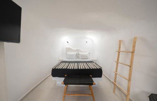 Spilia Caves Santorini - Foto 11