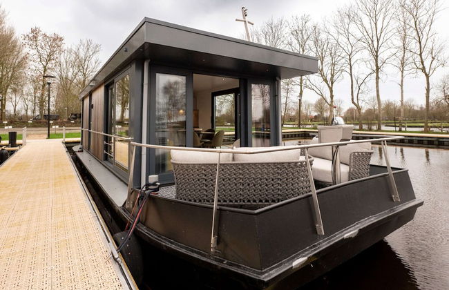 Houseboat in Offingawier With Sea View - Foto 1