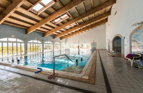 2 Bedroom Top Floor Apartment, Oasis Parque, near Alvor AT01 - Foto 19