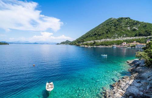 By the sea - Foto 16