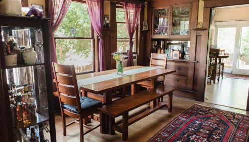 Southeast Portland Comfy & Eclectic Craftsman Home - Foto 2