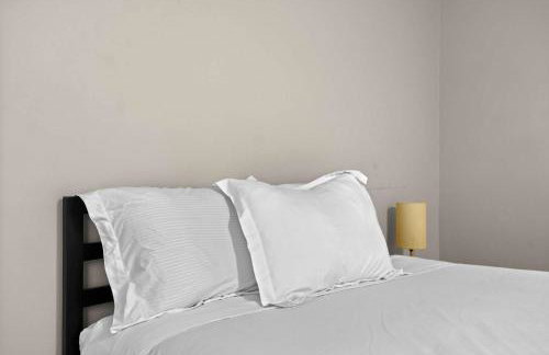 The Ultimate Rochester Getaway Cozy & Inviting - Foto 22