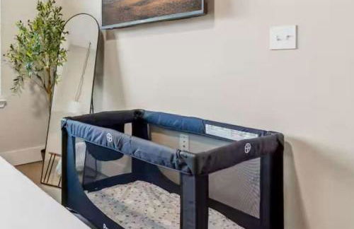 Riviere 2BR Apartment Pet Friendly Oasis Sleeps 6 Close to Epic Universe Pool & Gym - Foto 33