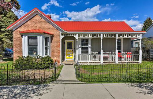 Chic Downtown Home with Grill, Steps to Main Street! - Foto 1