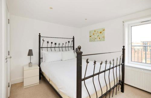 Light by Regents Canal - Foto 9