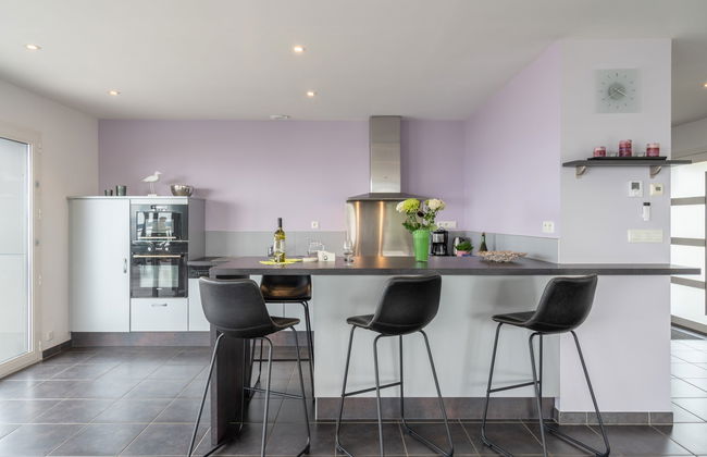 3 bedroom House in Plonévez-Porzay with garden and terrace - Photo 8