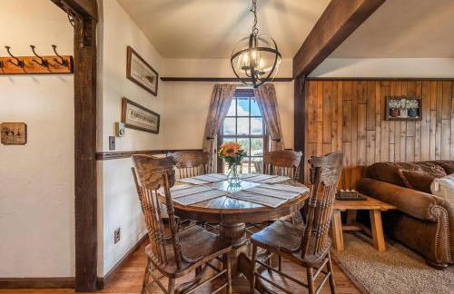 New! Historic Chalet in Colorado National Forest - Foto 14