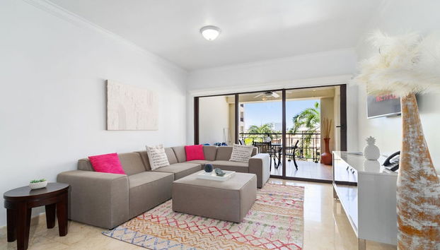 Beautiful 2BR Condo w Large Balcony in Palm Beach - Foto 2, Habitación