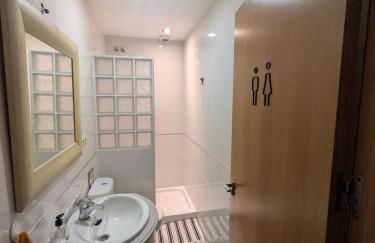 Apartamento con acceso independiente, a un paso de Granada, tranquilidad y comodidad - Photo 12