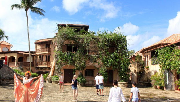 Cueva de las Maravillas, Catalina Island e Altos de Chavón - Tour de Dia Inteiro - Foto 4