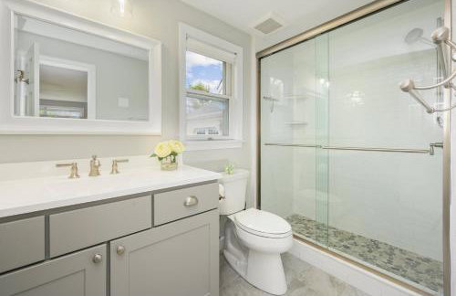 Poppys Pond: Pondfront Cape Home with A/C Wifi - Photo 43