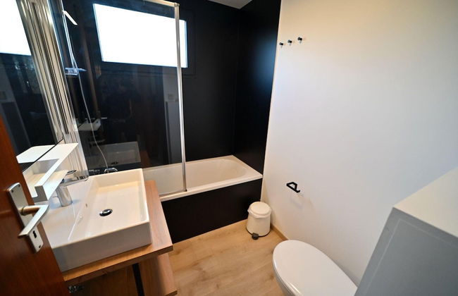 Holiday Home in Somme-leuze With Private Garden - Foto 13