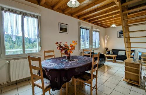 Gîte Confortable en Pleine Nature avec Cheminée et Accès Direct aux Sentiers, Proche Gérardmer et Lac - FR-1-589-124 - Photo 1