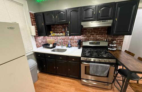 EWRBNB - Rare Find! Huge 3BR Apartment with Open Layout minutes from Newark Airport & NYC - Apartment # 2 - Foto 29