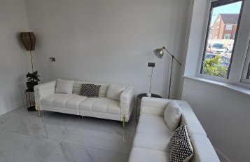 SAV Stays 5 Bedroom Large Family home Birstall, Leicester - Foto 14