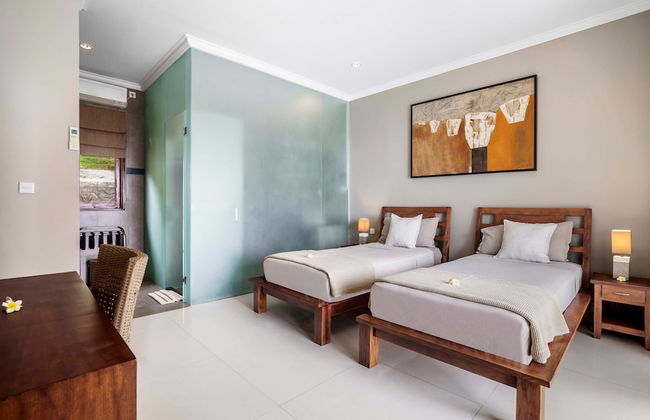 Villa Eden Roc by Alfred in Bali - Luxury Beachfront 3BR Villa With Infinity Pool Amed - Foto 4