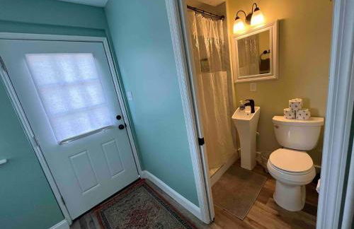 Bayside Bungalow-Updated Home Near the Bay & Beach - Foto 28