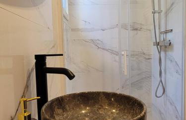 LA PARENTHÈSE HAVRAISE - Parking privé Plein centre & Très calme - Photo 15