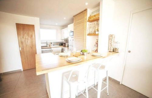 LE CALDERINI APPART - Face PLAGE WIFI et PARK Gratuit CALME - Résid Le Surcouf -TOP PROS SERVICESConciergerie La Grande Motte - Foto 9