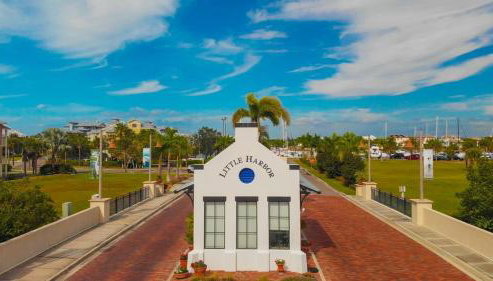 Beautiful New Luxury Townhome with Private Beach and Swimming Pools - Foto 5