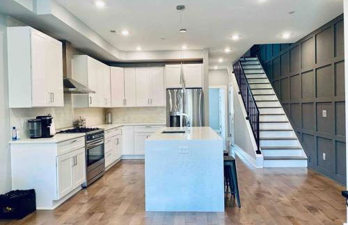 Upscale 3BDR Penthouse with Rooftop TV and Stunning Capitol and Monument Views Near Popular H Street Corridor Parking Included Free Cancellation - Foto 6