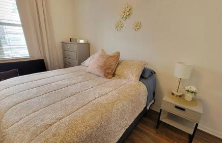 Spacious 2BR 2BA Suite - Walk to Mall & Hospitals - Foto 8