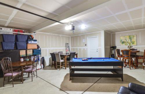 Pool Table and Patio! Spacious Merced Getaway - Foto 16