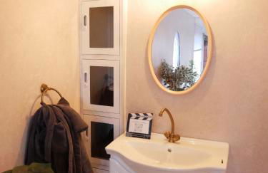 Cinema Paradiso - Appartement de charme avec Sauna, Hammam, spa - Foto 15