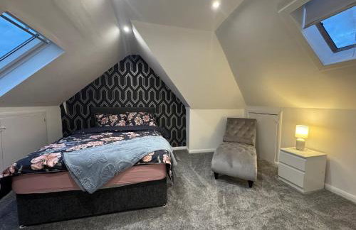 Captivating 3 bedroom home with conservatory - Foto 34