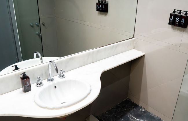 Moreno 820 by DOT Suites - Photo 38