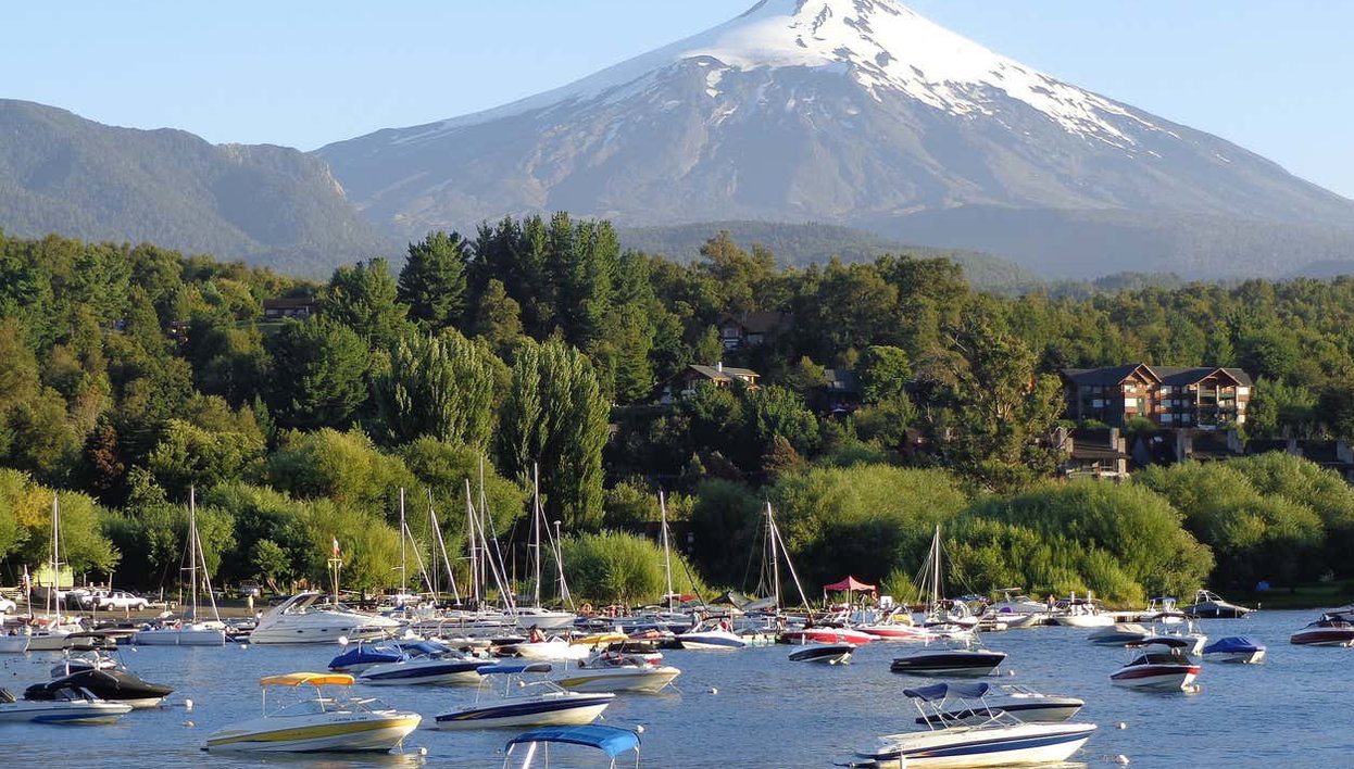 Tirolina en el Parque Nacional Villarrica - Foto 2, Panorámica del volcán Villarrica